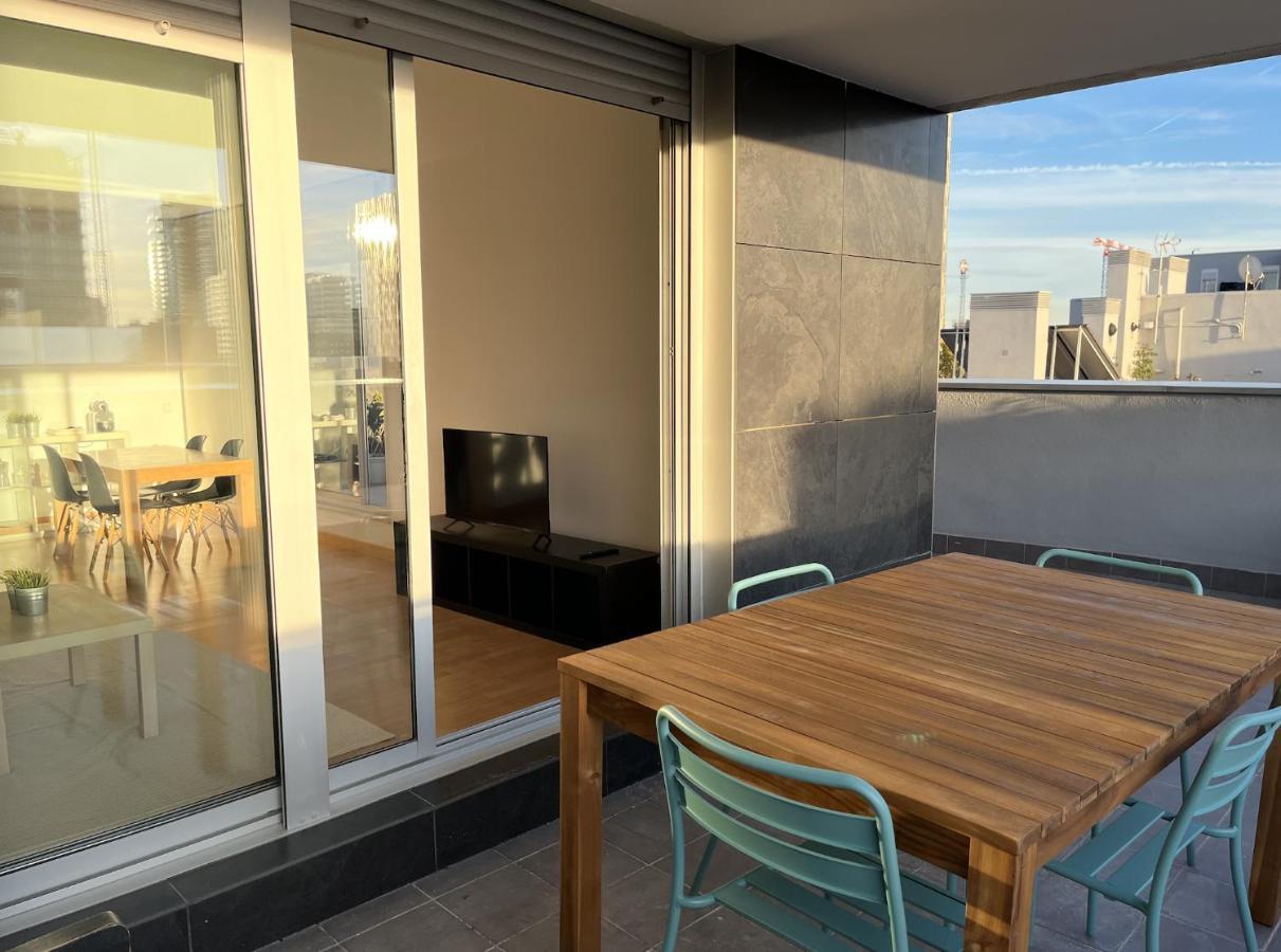 Beach & Culture Barcelona Port Forum Penthouse Apartment Sant Adria de Besos Exterior foto